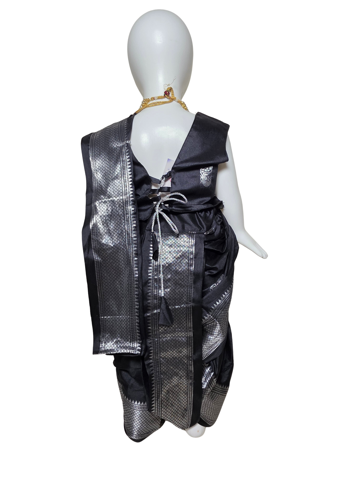 Black & Silver Zari Border Nauvari Saree