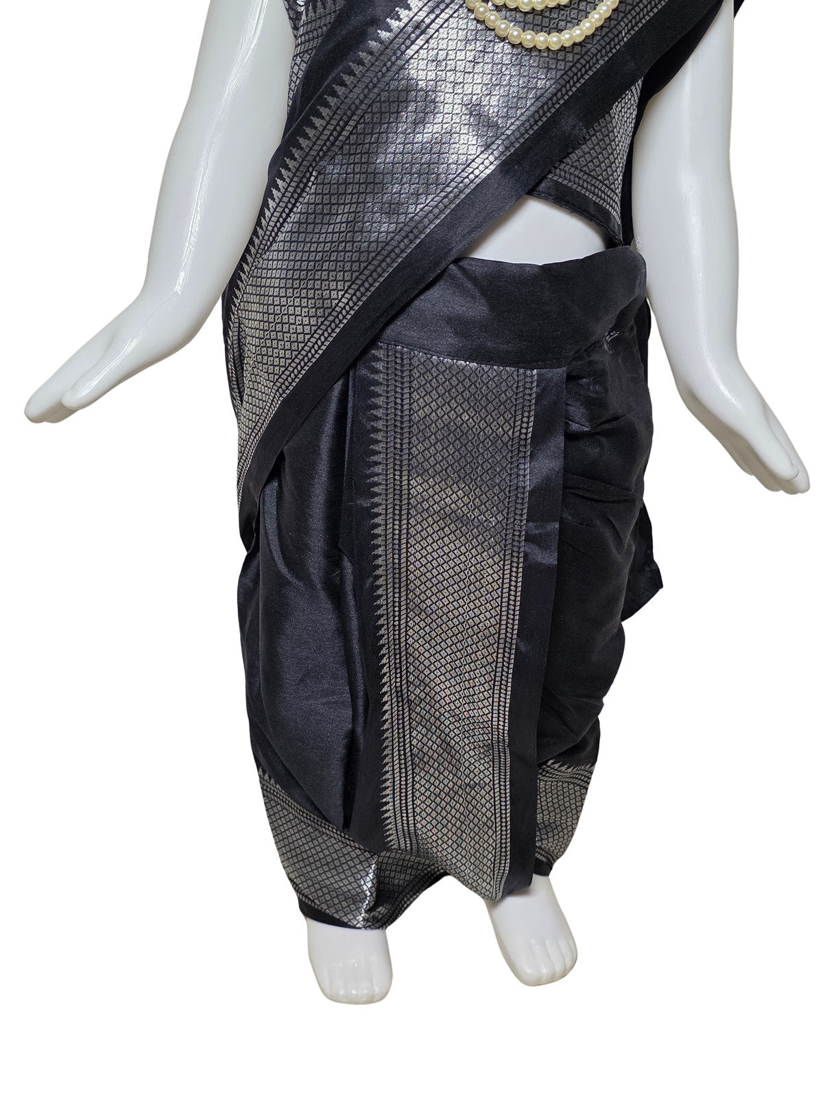 Black & Silver Zari Border Nauvari Saree