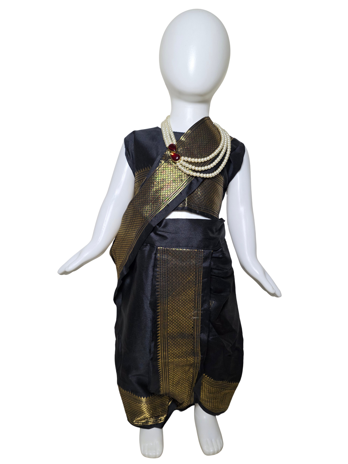 Black & Gold Zari Border Nauvari Saree